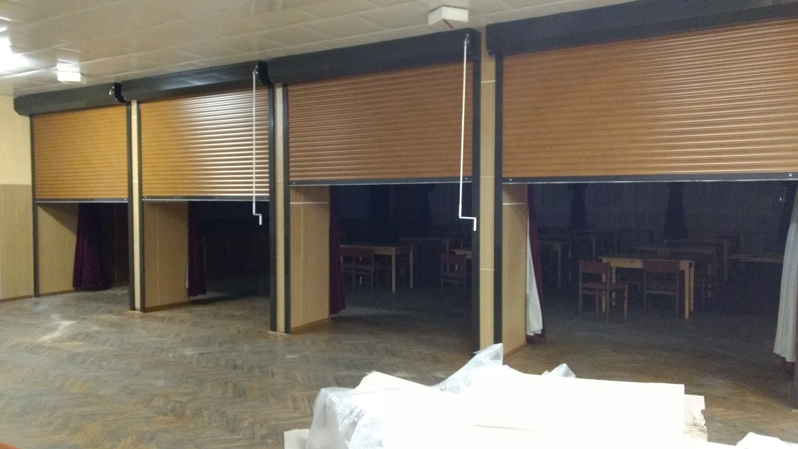 Vonkajšie roletky na okne (utesni.sk)